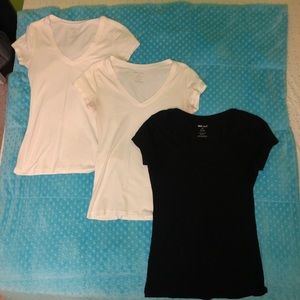 3 v neck shirts